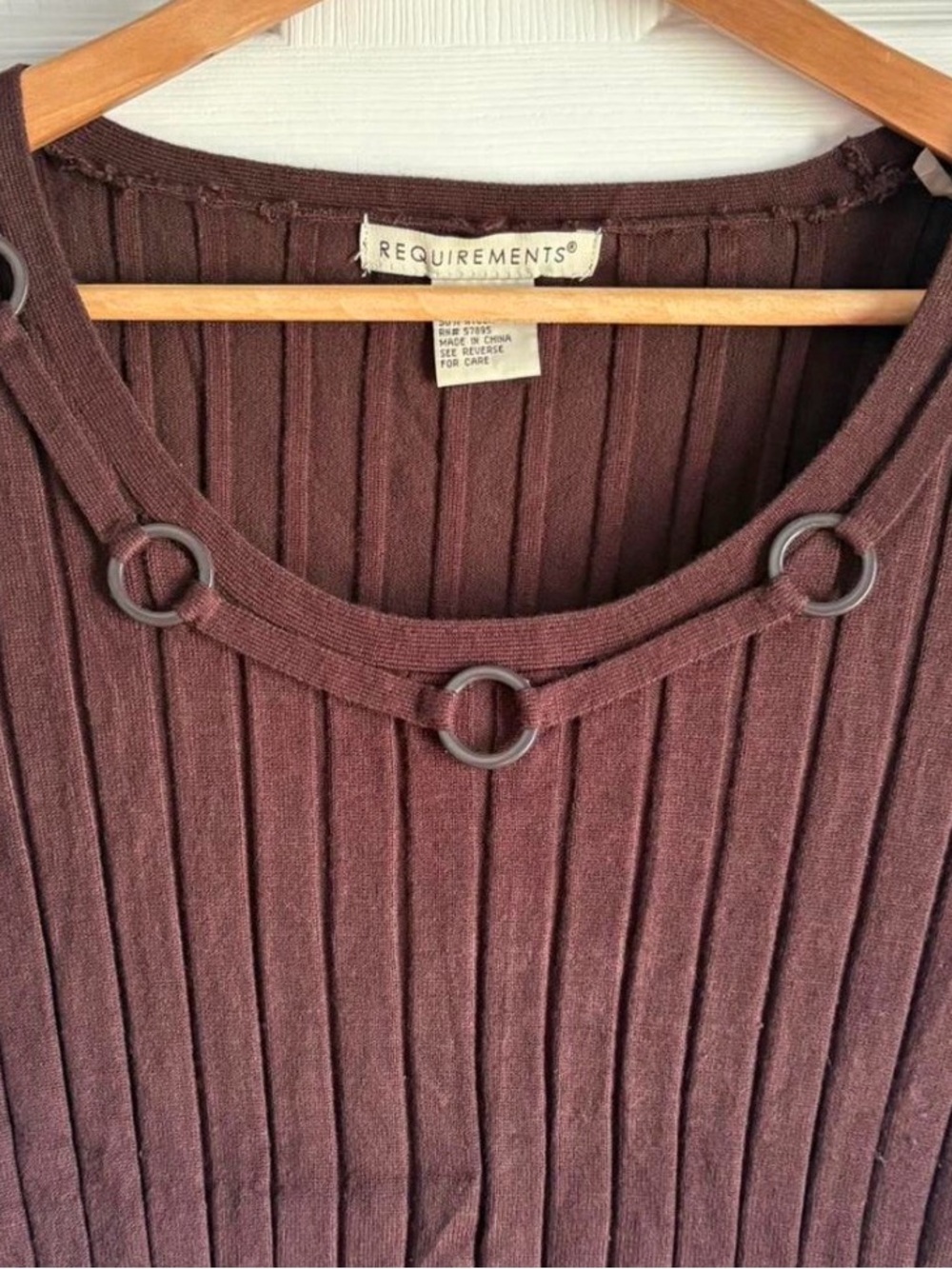 Y2K Brown Ribbed Fitted Shirt with Grommet Detail - Picture 3 of 6